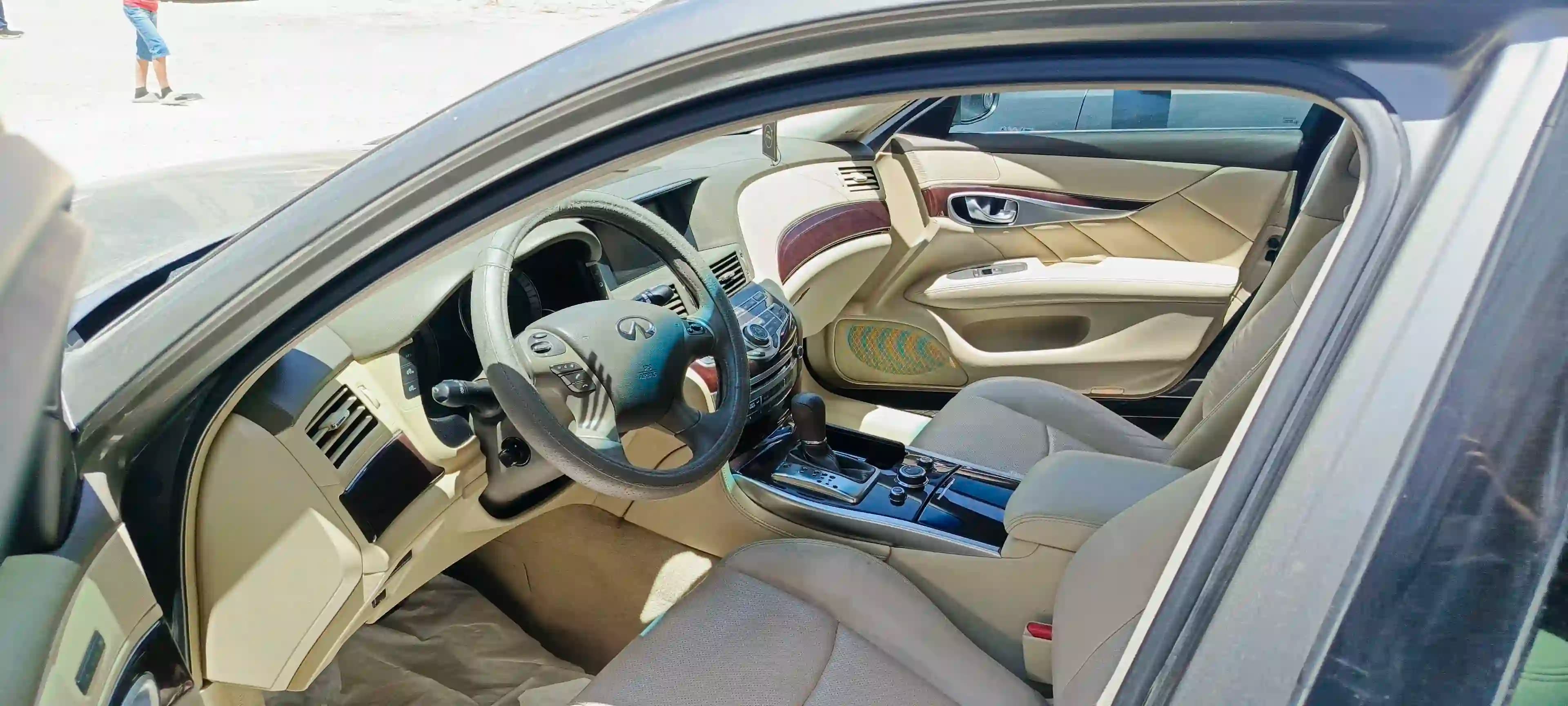 2013 إنفنتي M - Image 4