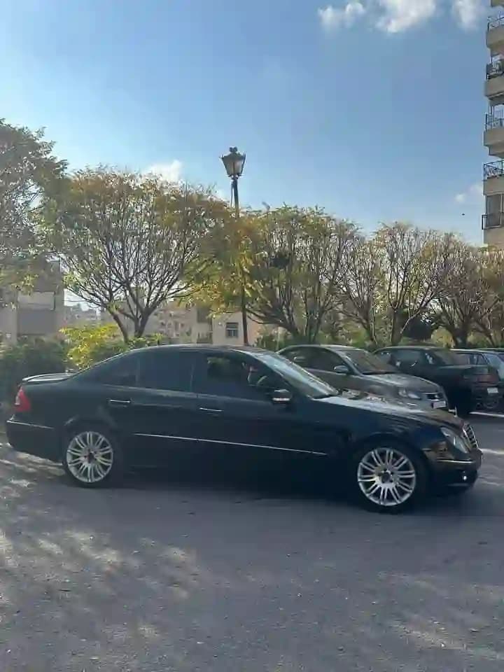 2008 مرسيدس بنز E CLASS - Image 2