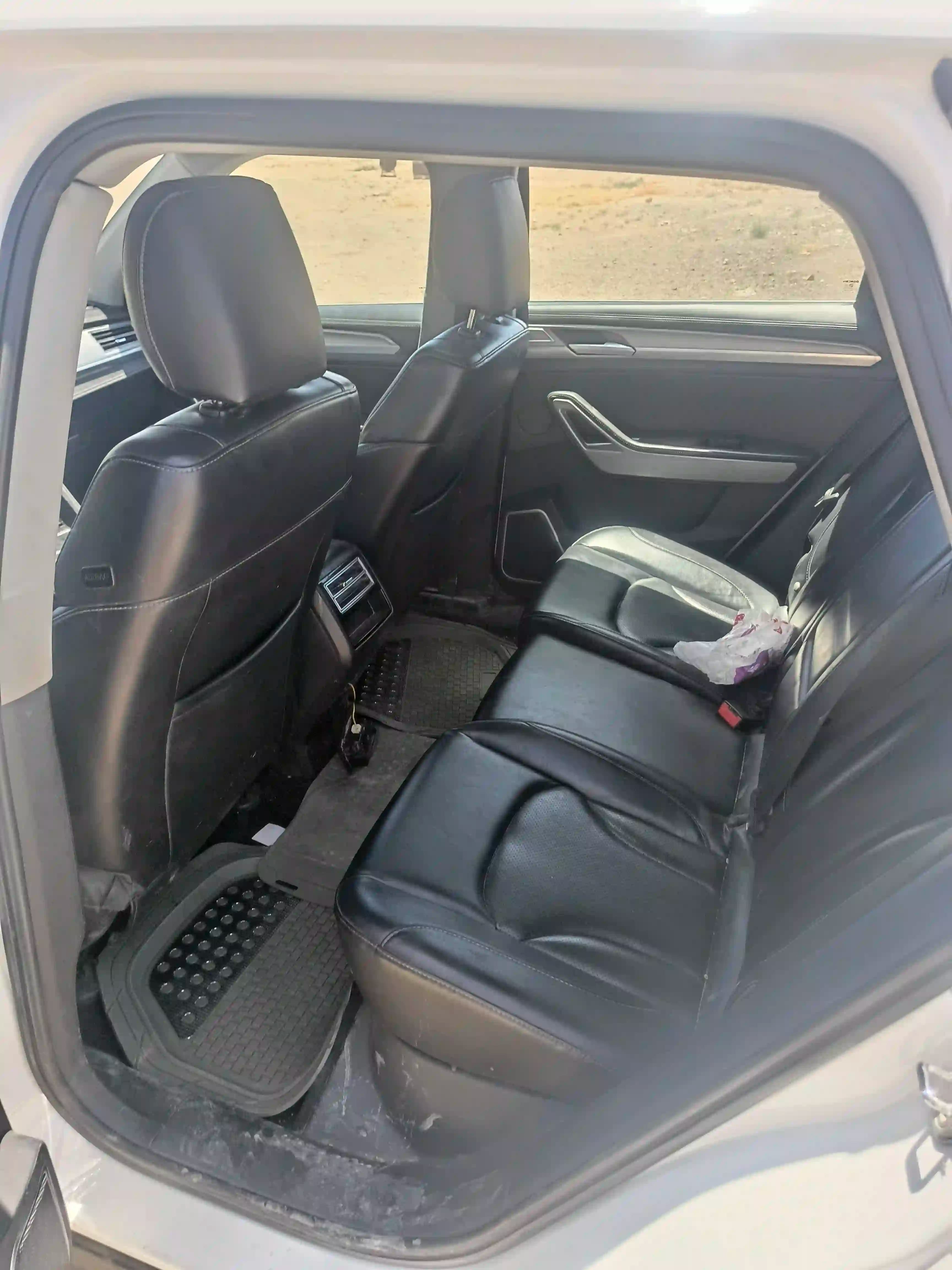 2020 دونغ فينغ AX7 - Image 6