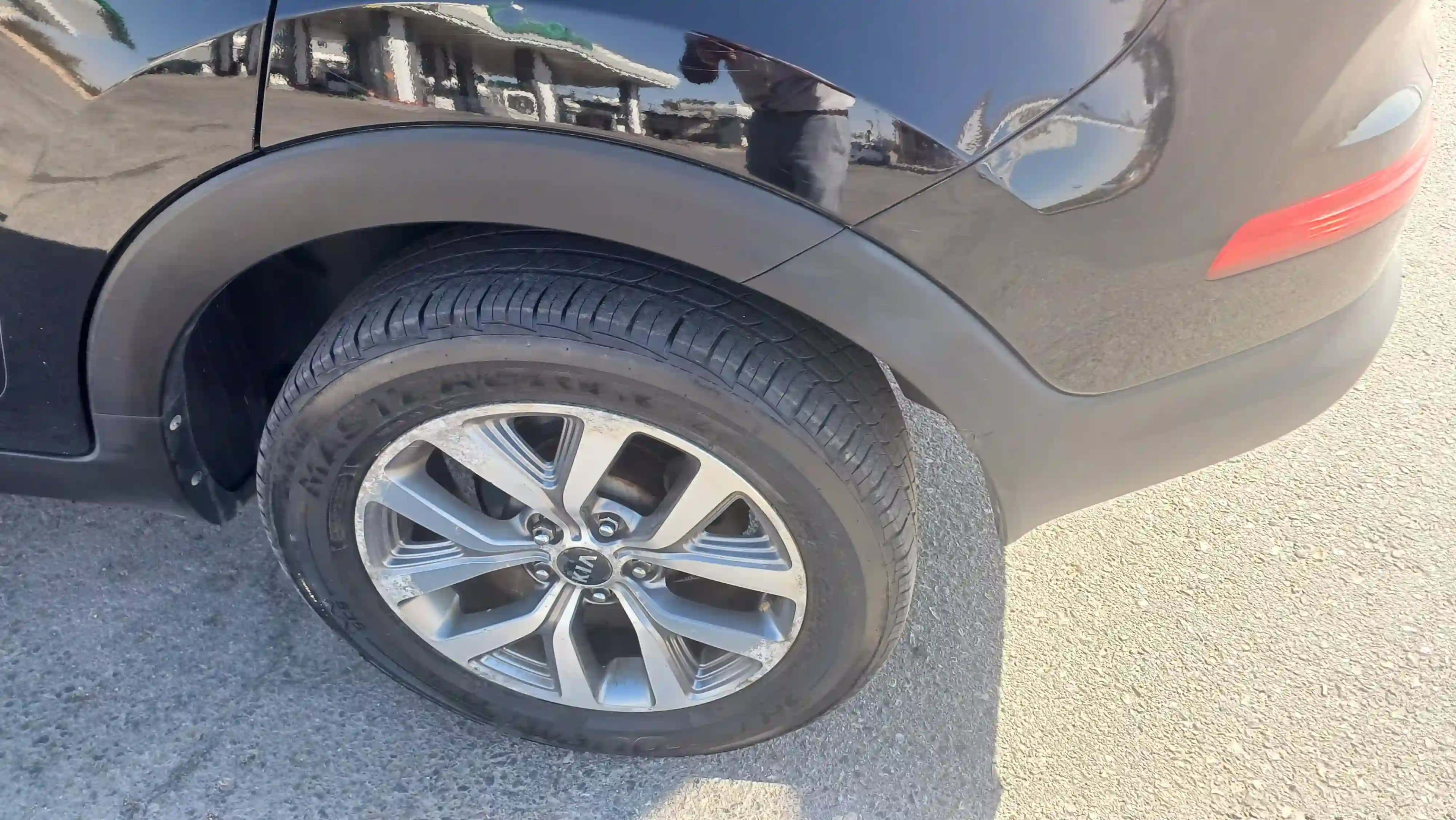 2015 كيا سبورتاج - Image 18