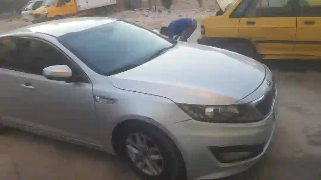2013 كيا أوبتما - Image 3