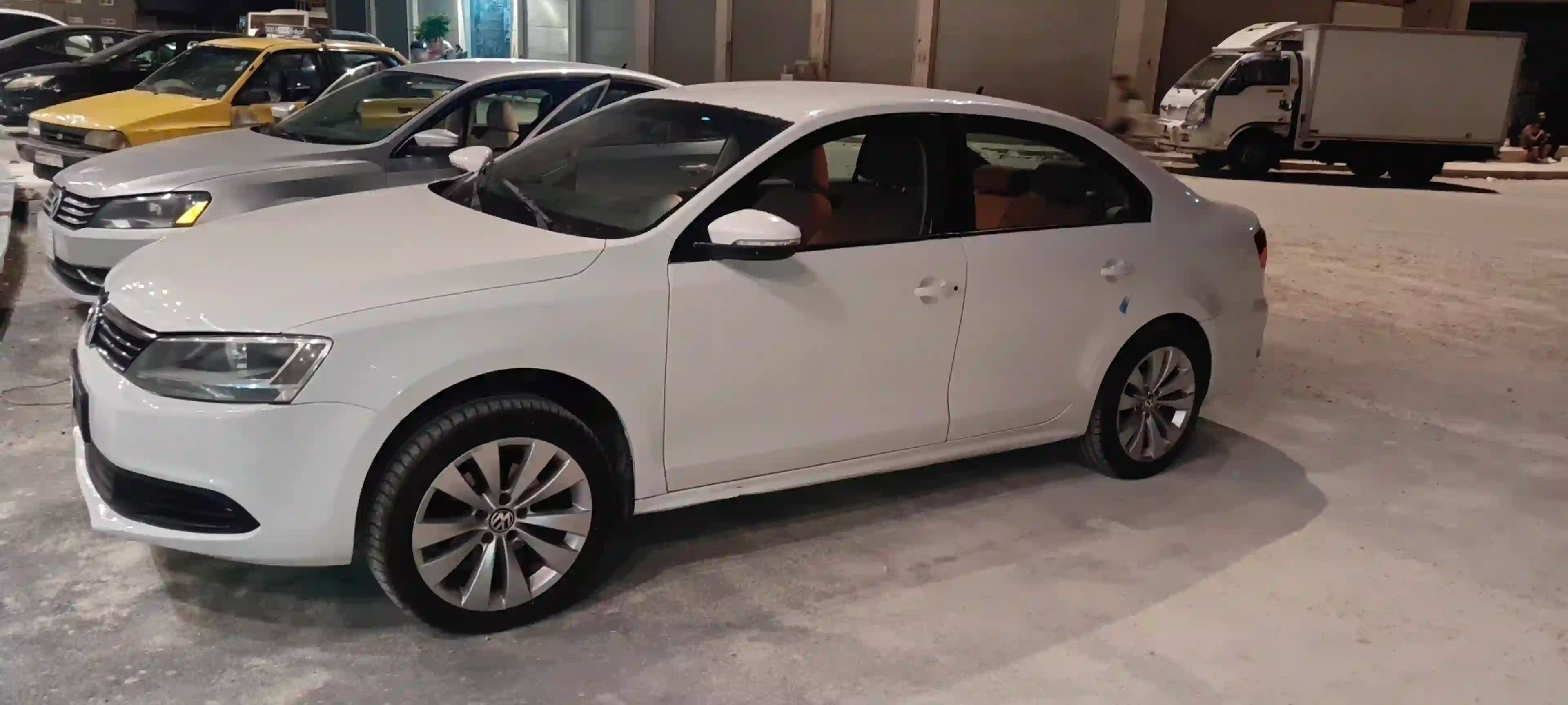 2014 فولكس فاجن جيتا - Image 2