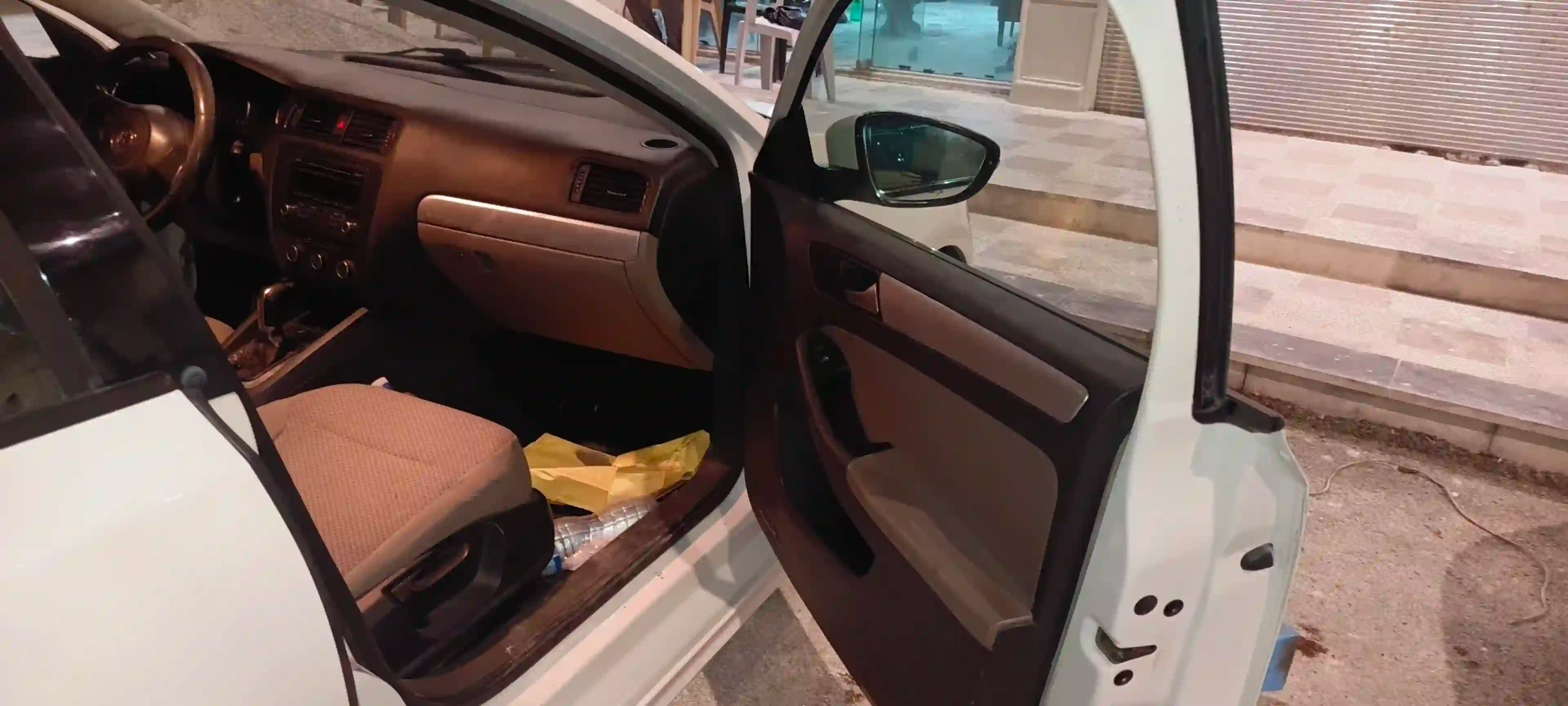 2014 فولكس فاجن جيتا - Image 3