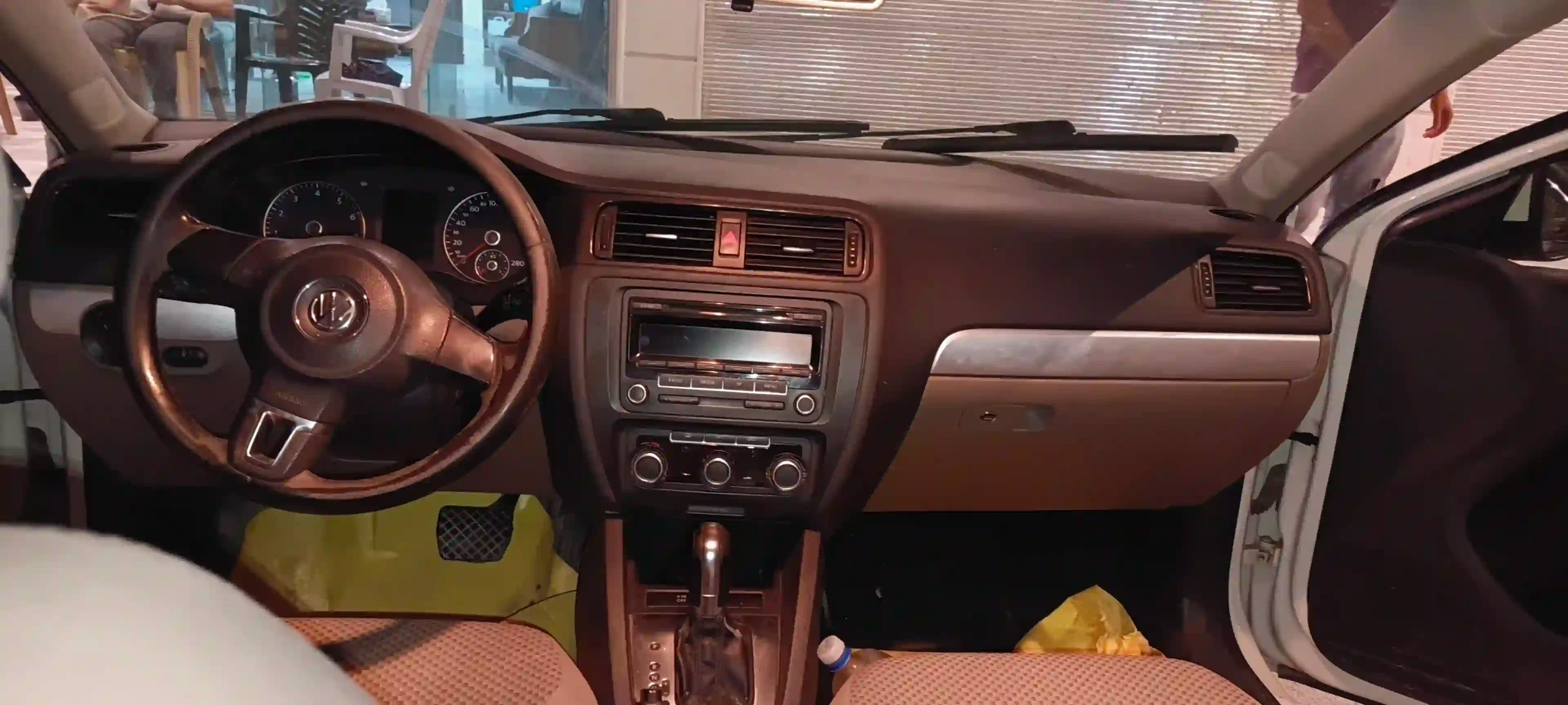 2014 فولكس فاجن جيتا - Image 5