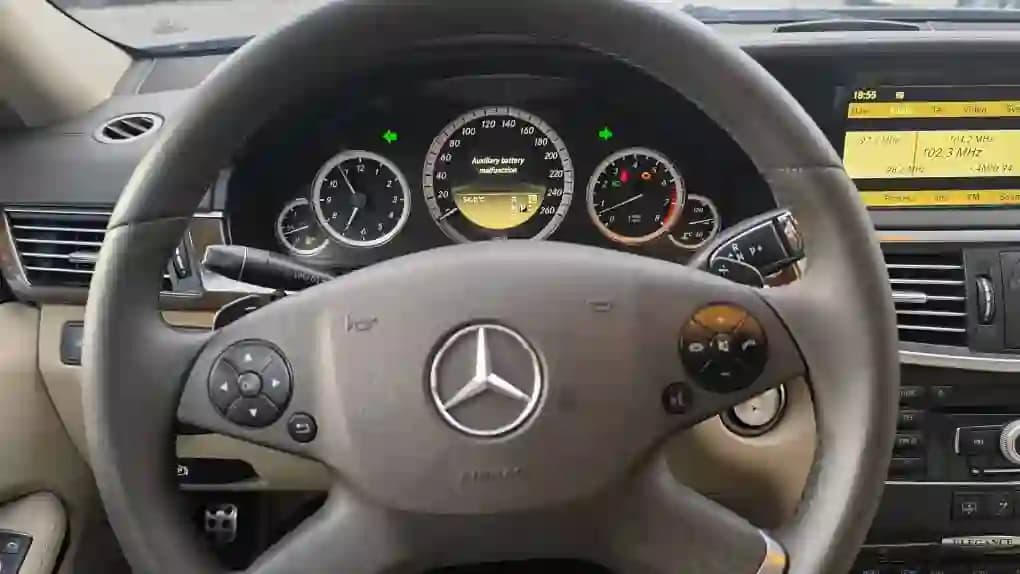 2012 مرسيدس بنز E CLASS - Image 7