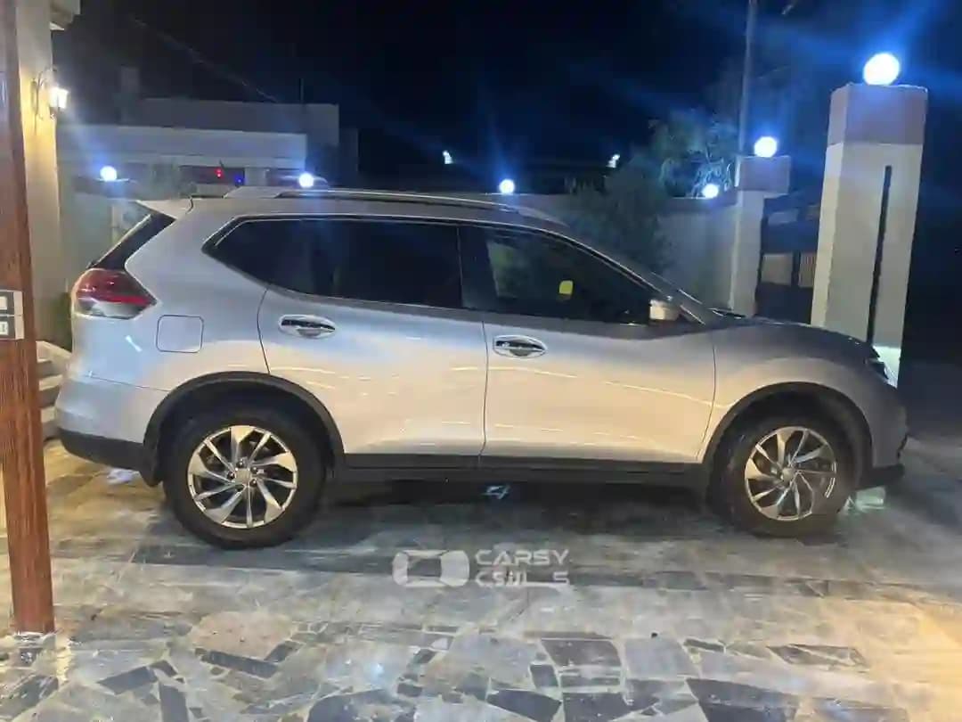 2015 نيسان روج - Image 12