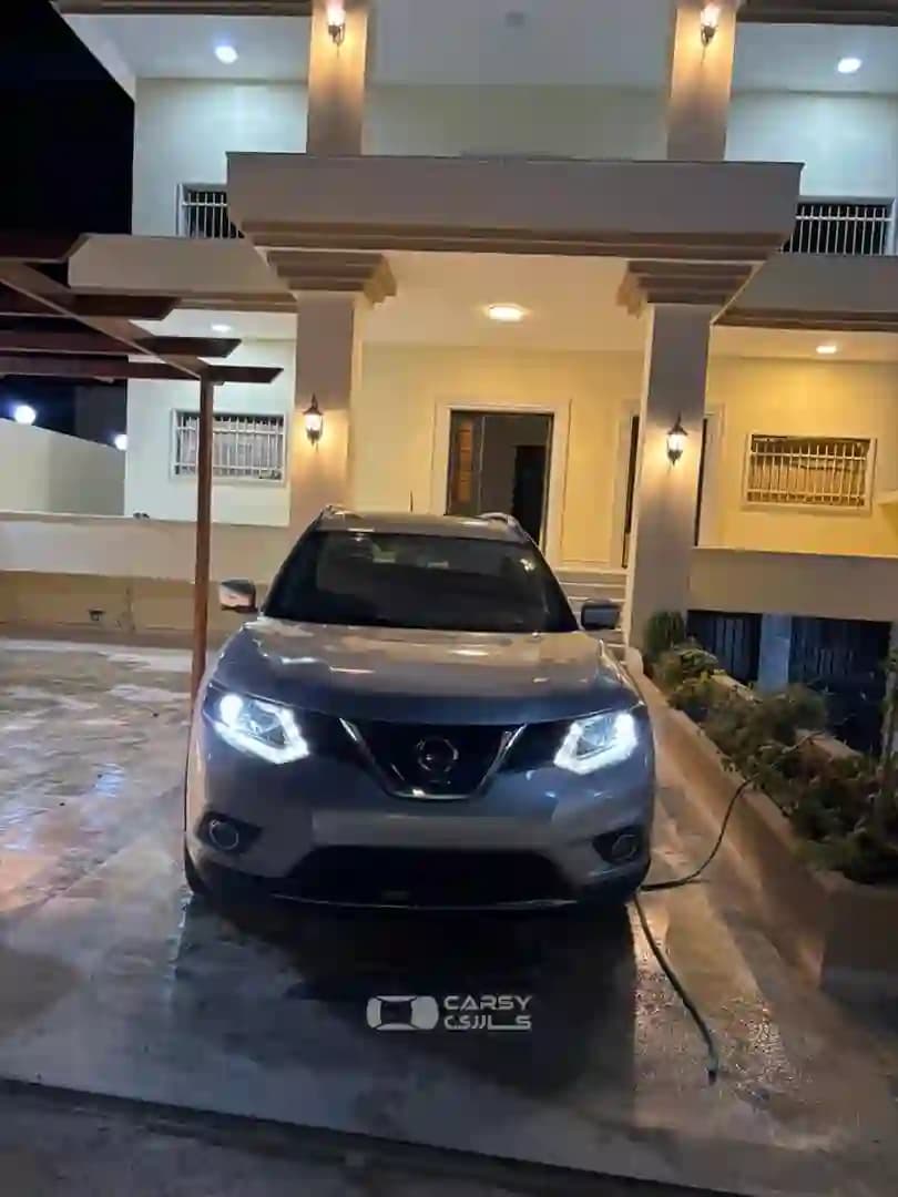 2015 نيسان روج - Image 11