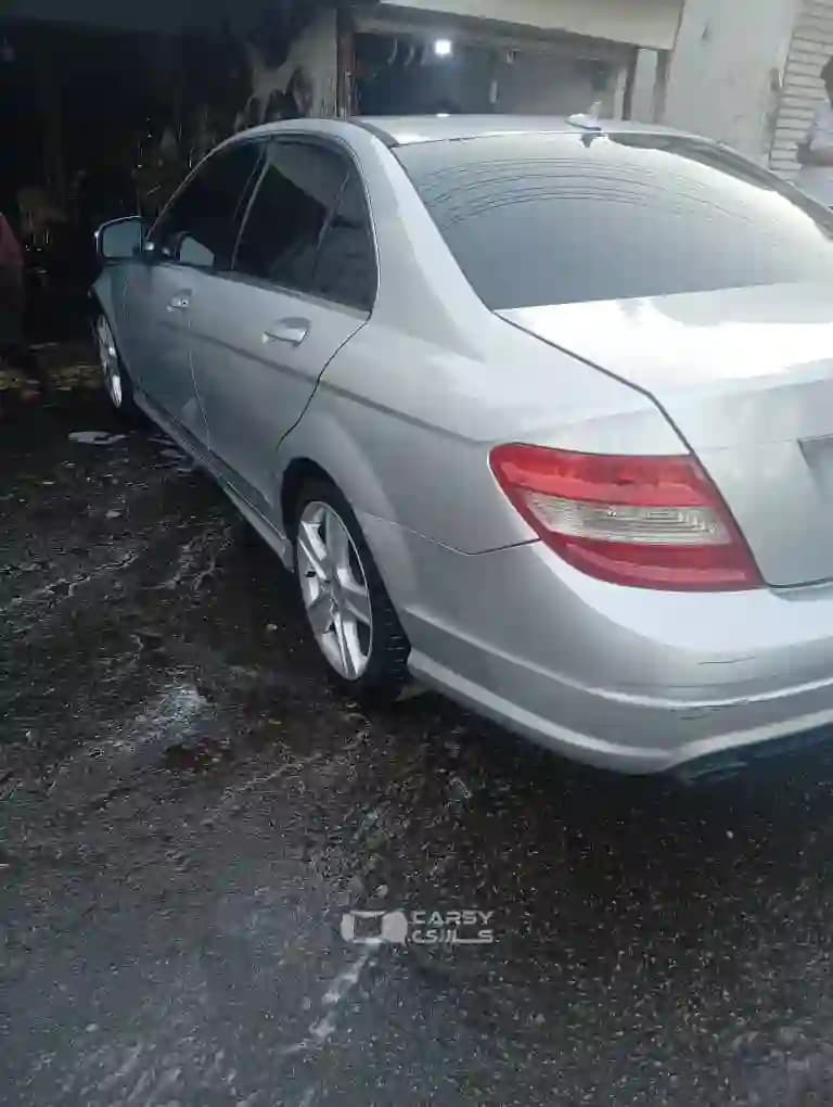 2009 مرسيدس بنز C CLASS - Image 2