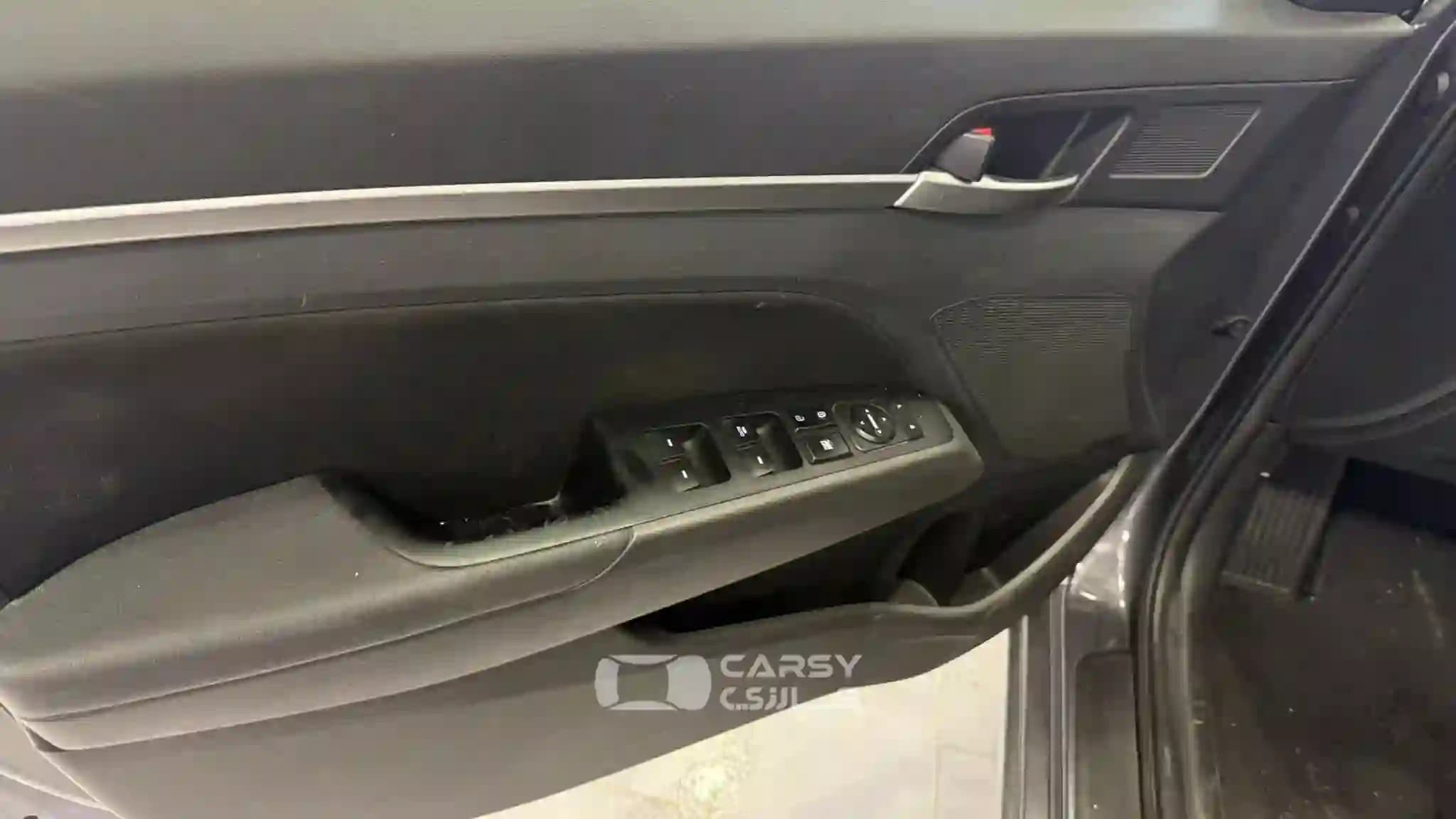 2020 هيونداي إلنترا - Image 10