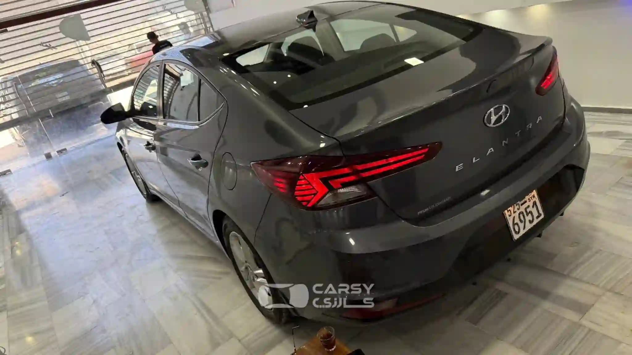 2020 هيونداي إلنترا - Image 13