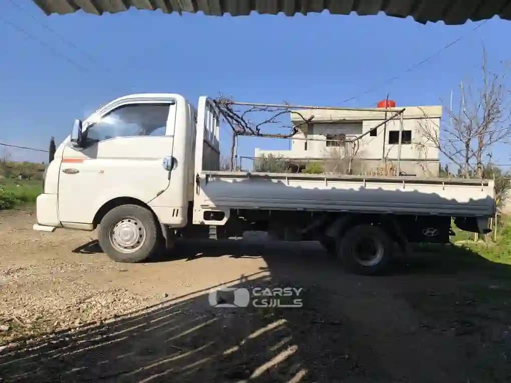 2010 هيونداي H100 - Image 4