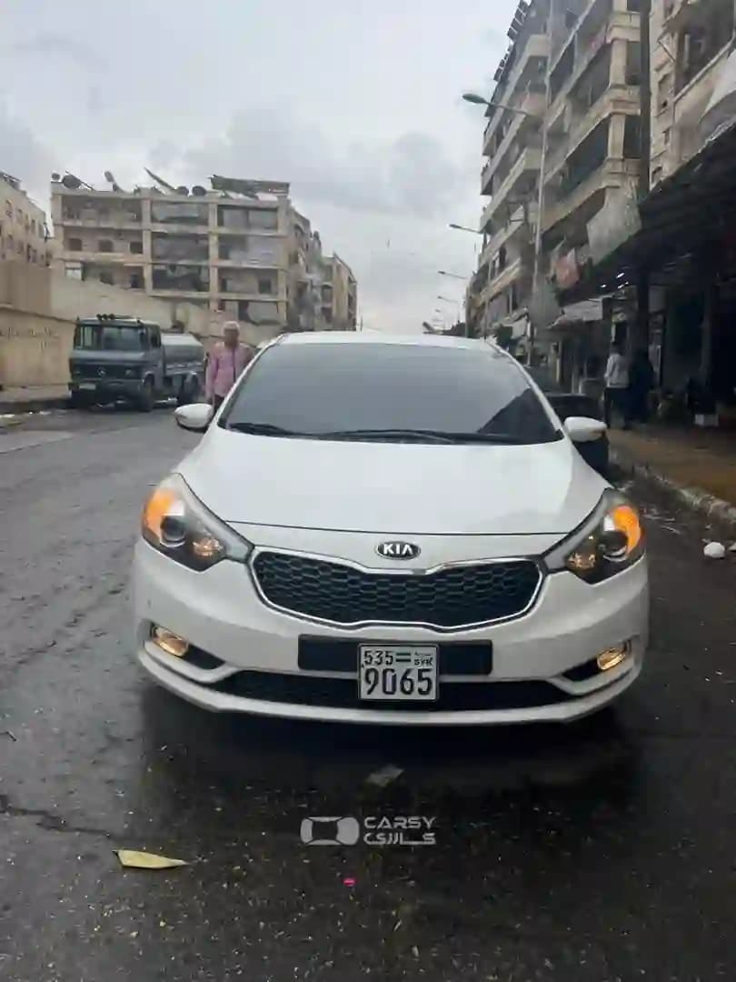 2015 كيا فورتي - Image 8