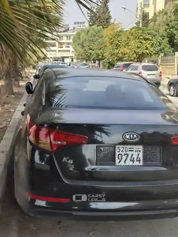 2011 كيا K5 - Image 4