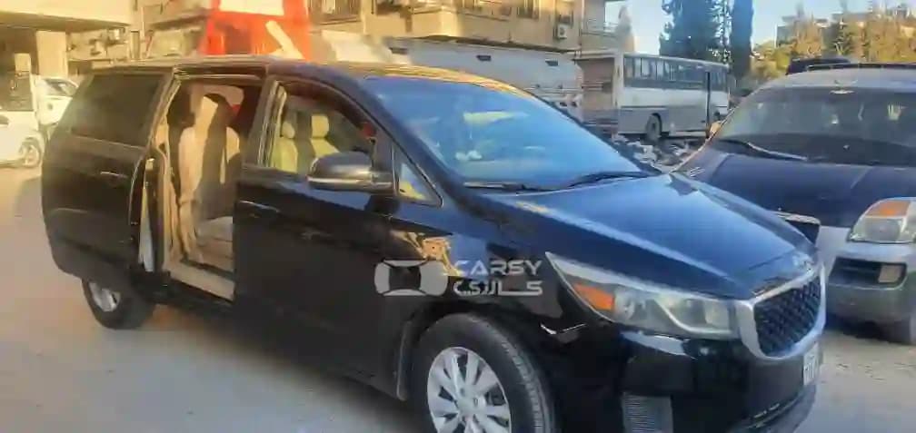 2015 كيا كارنفال