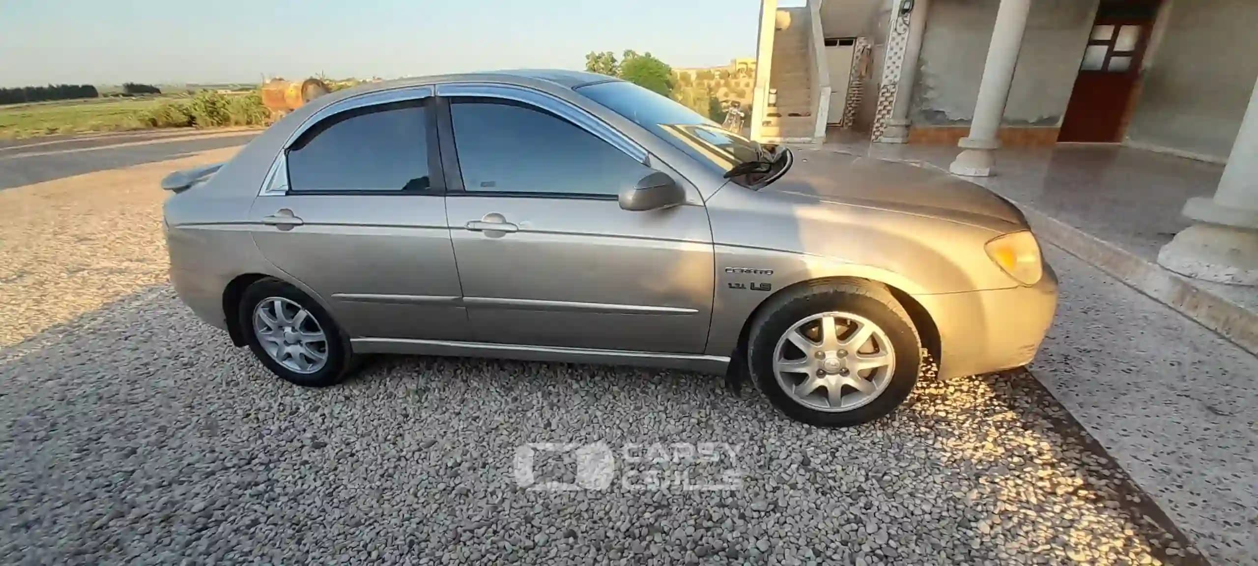 2003 كيا سيراتو - Image 3