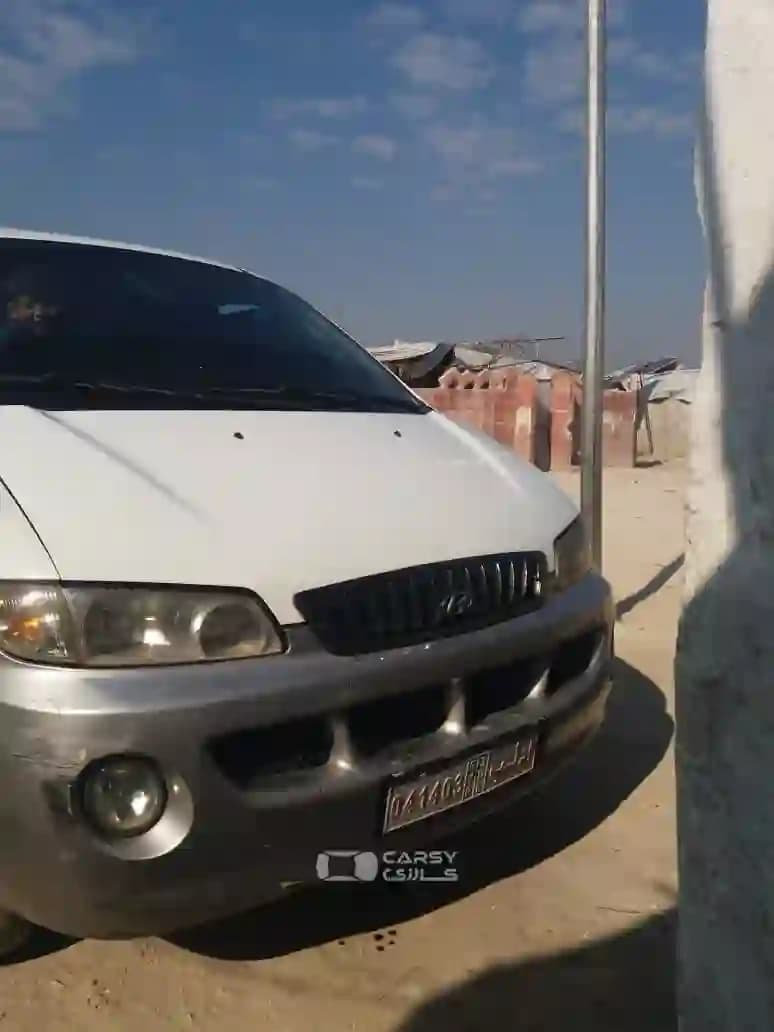 2000 هيونداي H1 - Image 6