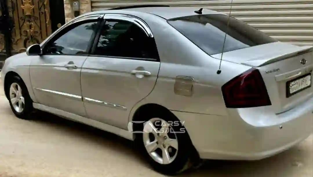 2009 كيا سيراتو - Image 17
