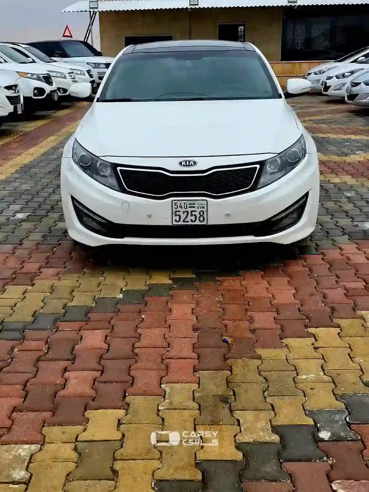 2011 كيا K5 - Image 2