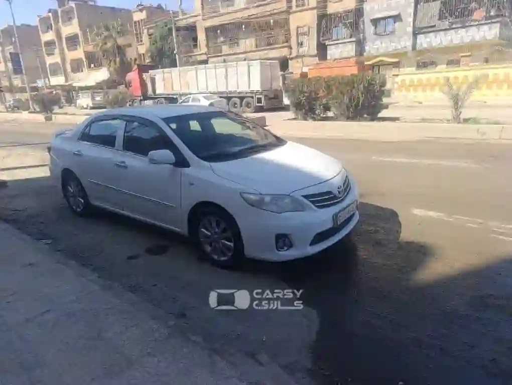 2011 تويوتا كورولا - Image 2