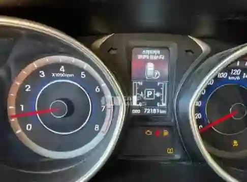 2013 هيونداي إلنترا - Image 8