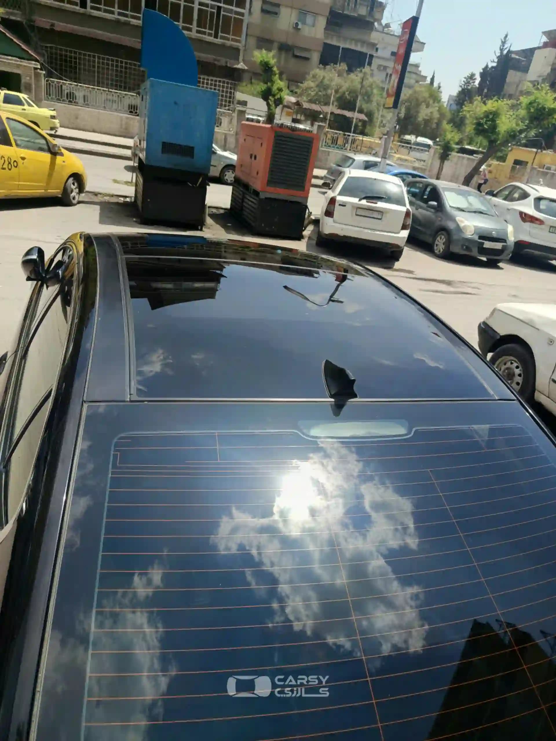 2014 كيا K7 - Image 11