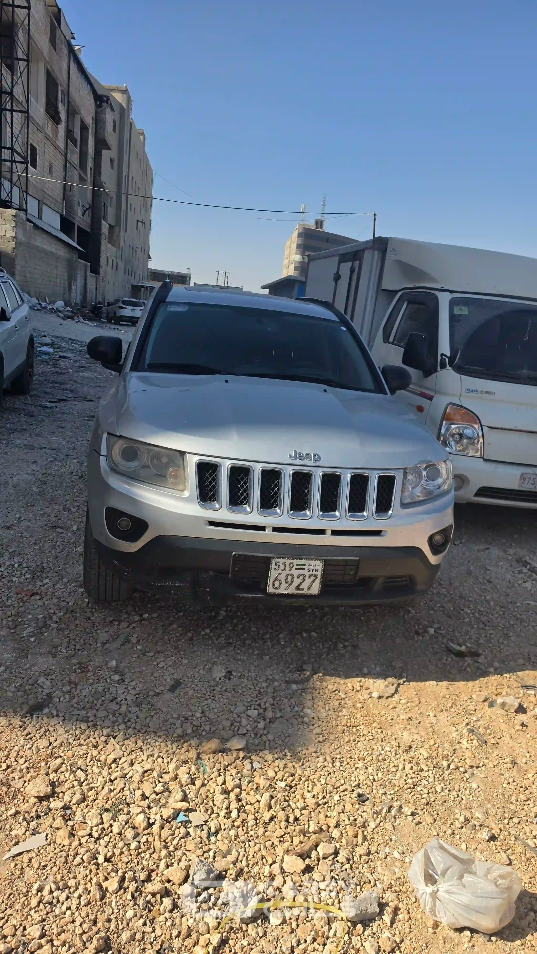 2011 جيب كومباس - Image 3