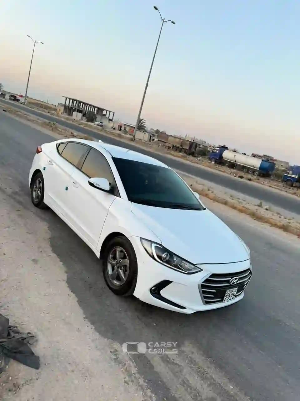 2016 هيونداي إلنترا