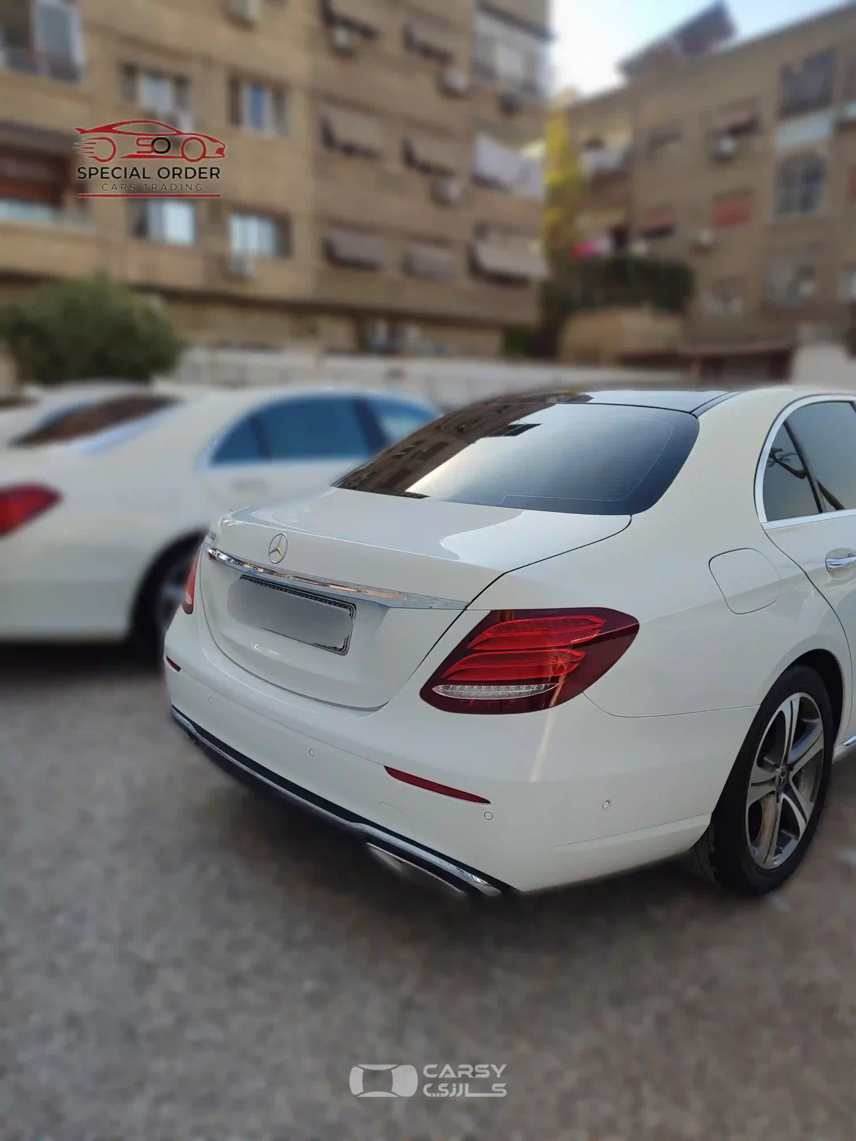2017 مرسيدس بنز E CLASS - Image 5