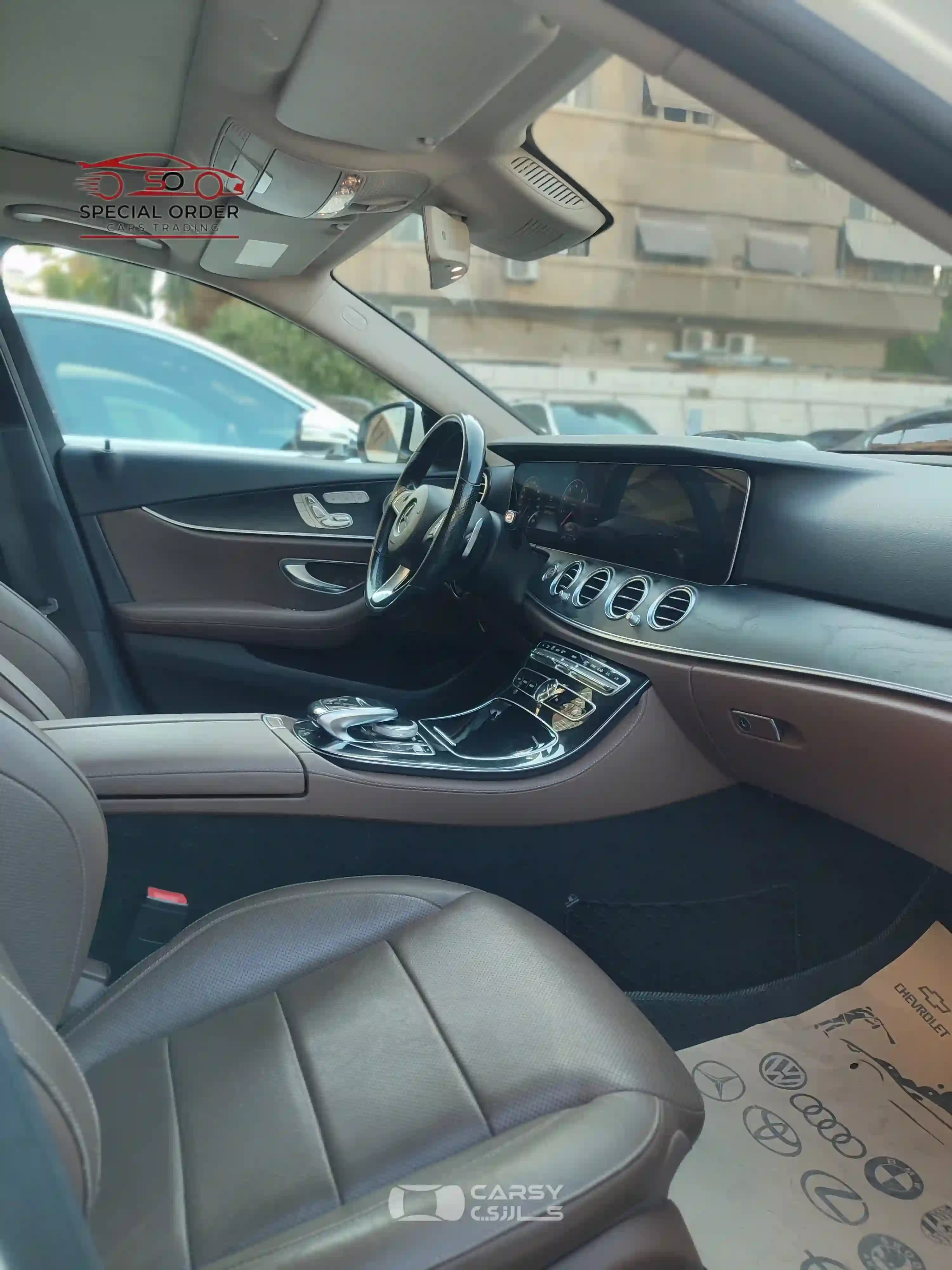 2017 مرسيدس بنز E CLASS - Image 9