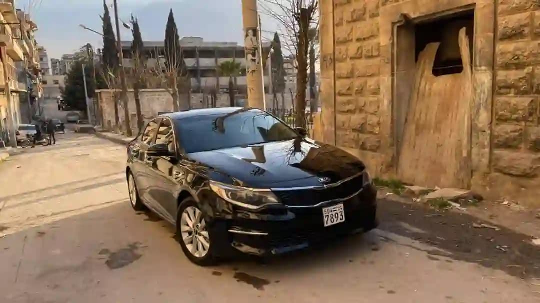 2017 كيا أوبتما - Image 10