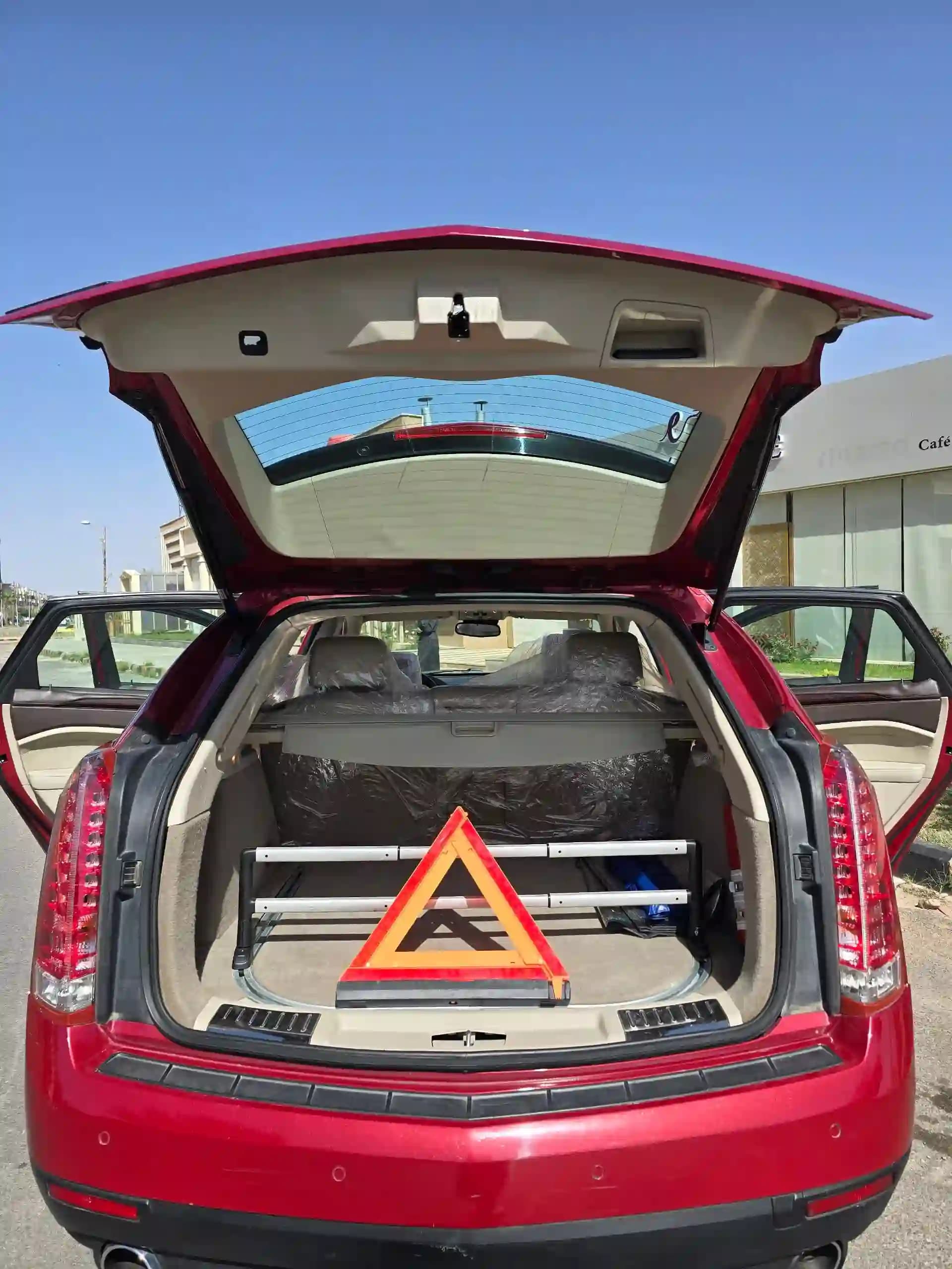 2011 كاديلك SRX - Image 4