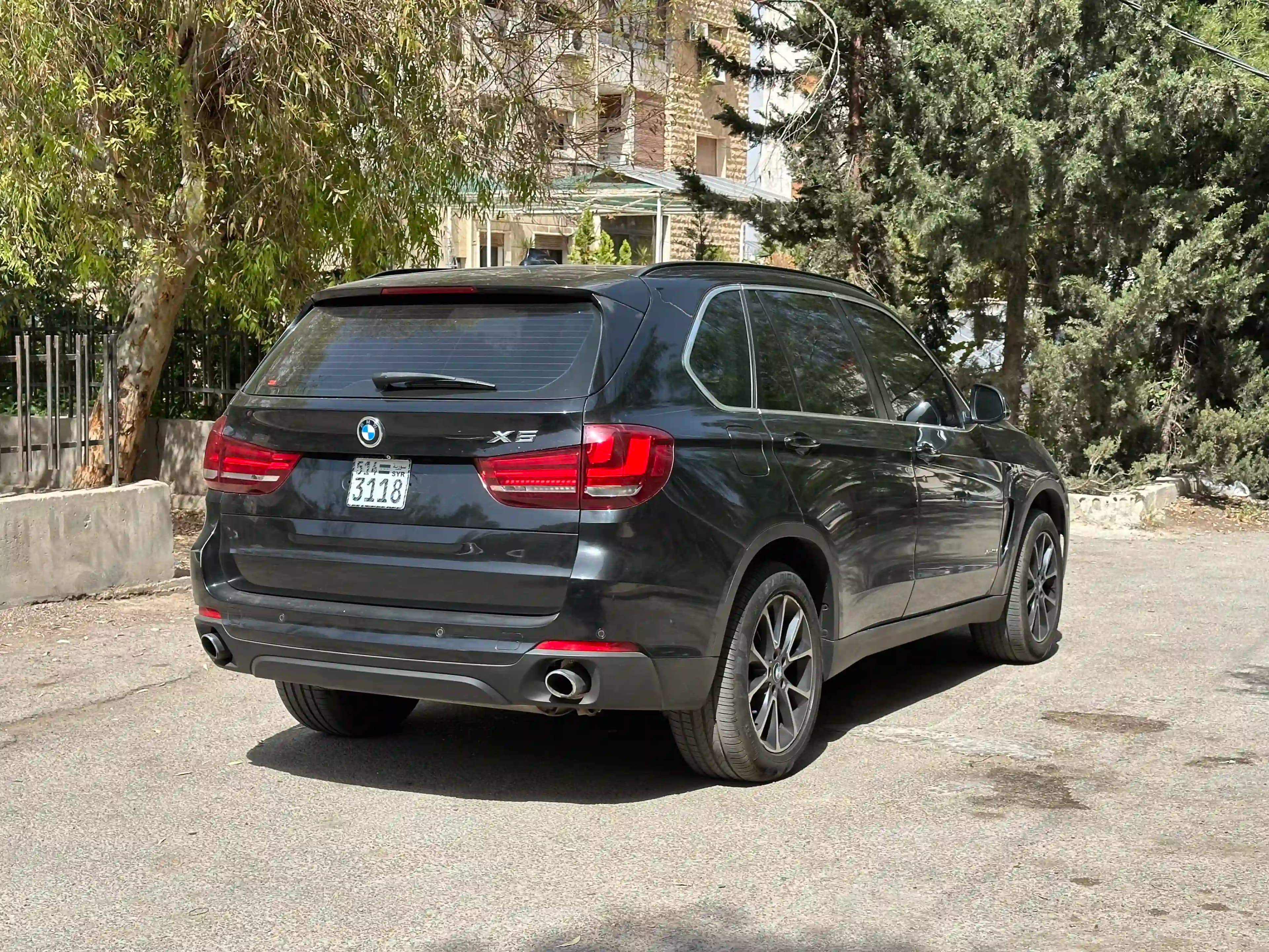 2000 بي إم دبليو X5 - Image 2
