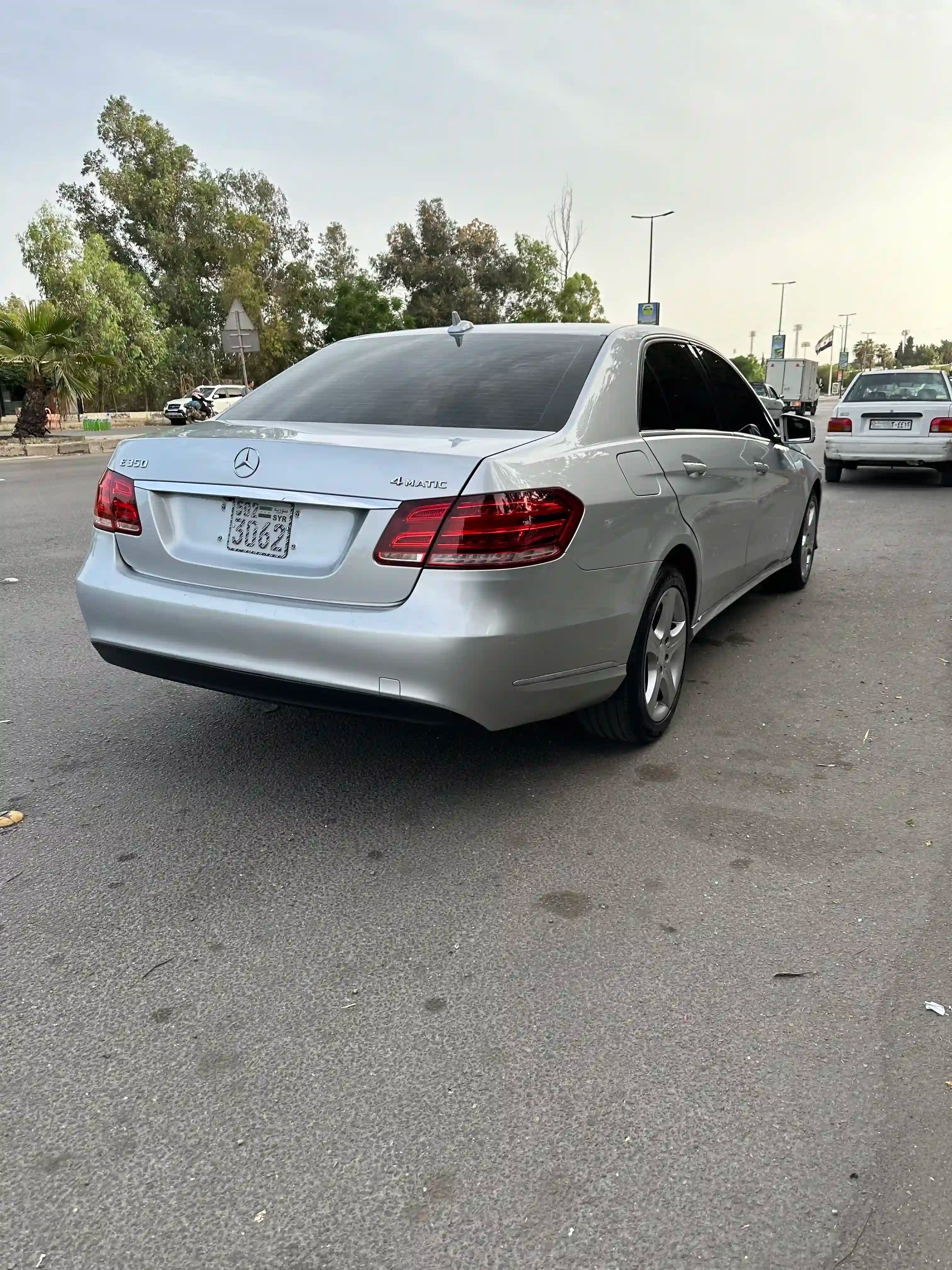 2014 مرسيدس بنز E CLASS - Image 3