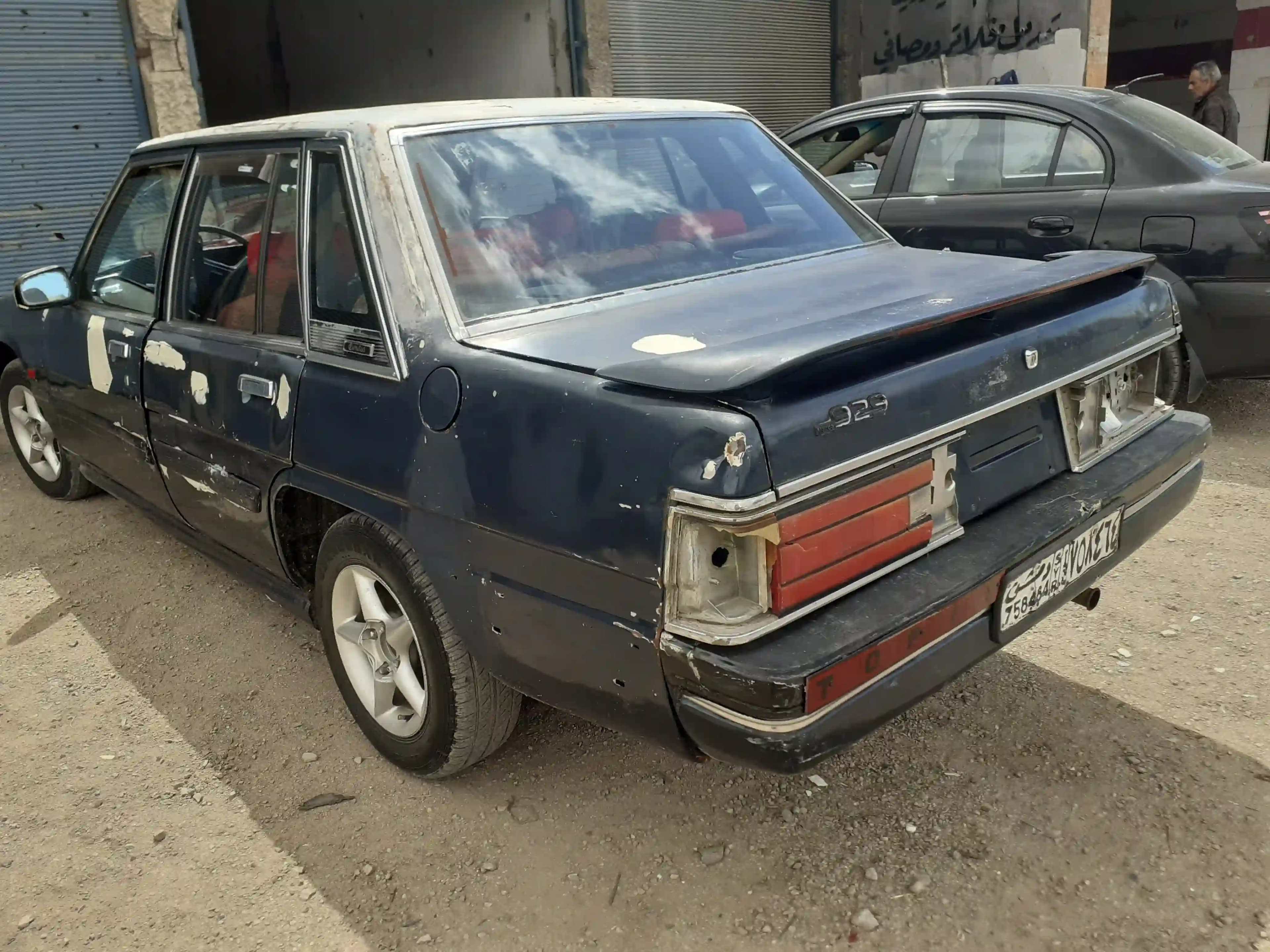 1990 مازدا 929 - Image 3
