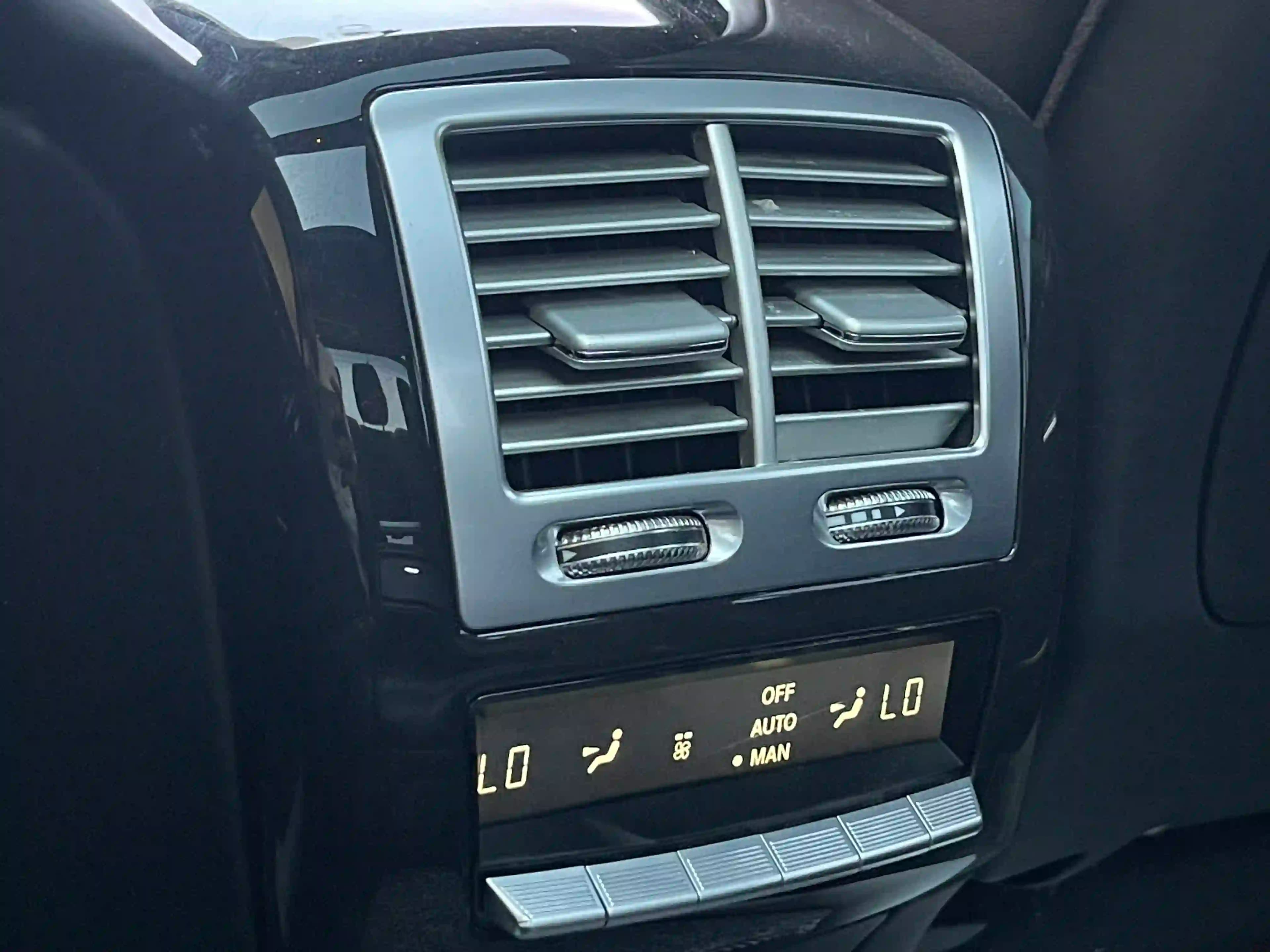 2013 مرسيدس بنز S CLASS - Image 17