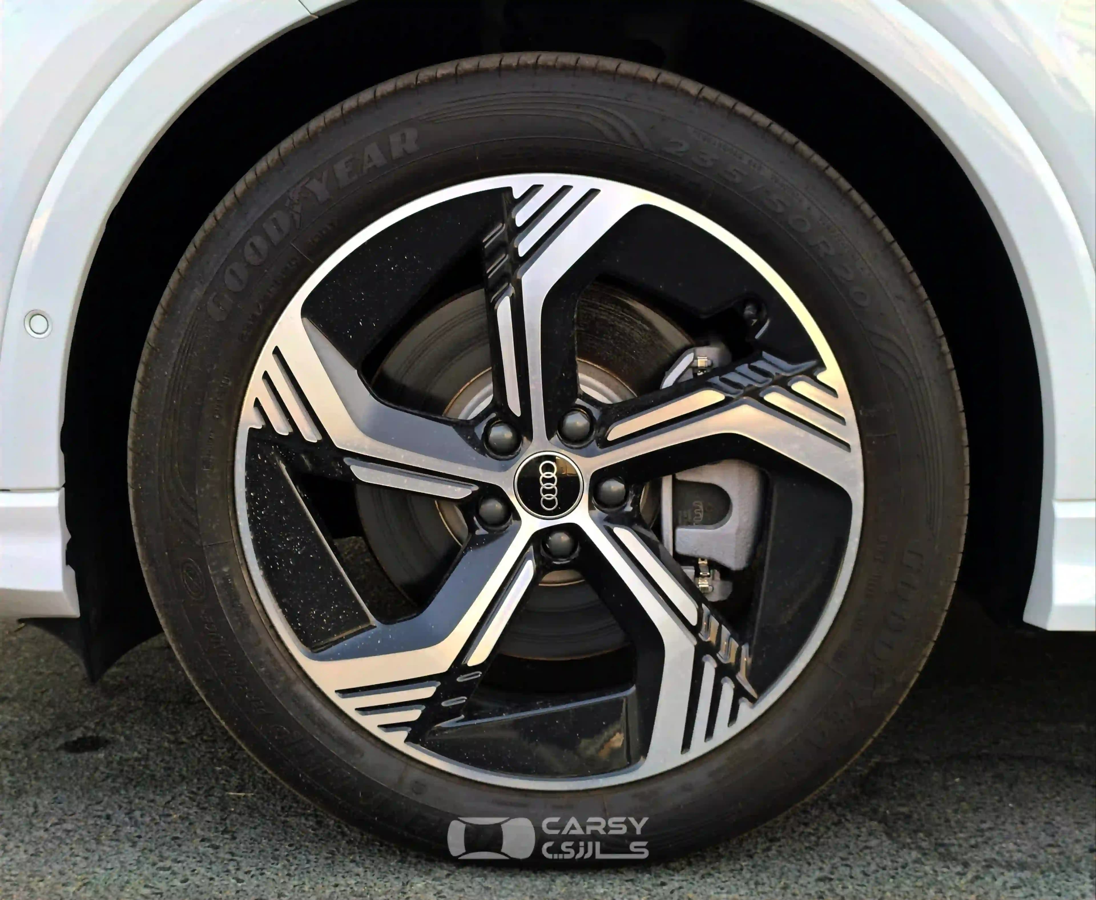 2023 أودي Q4-e-tron - Image 6