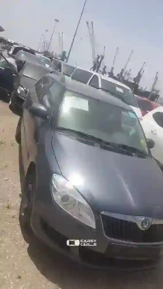 2012 سكودا فابيا - Image 2