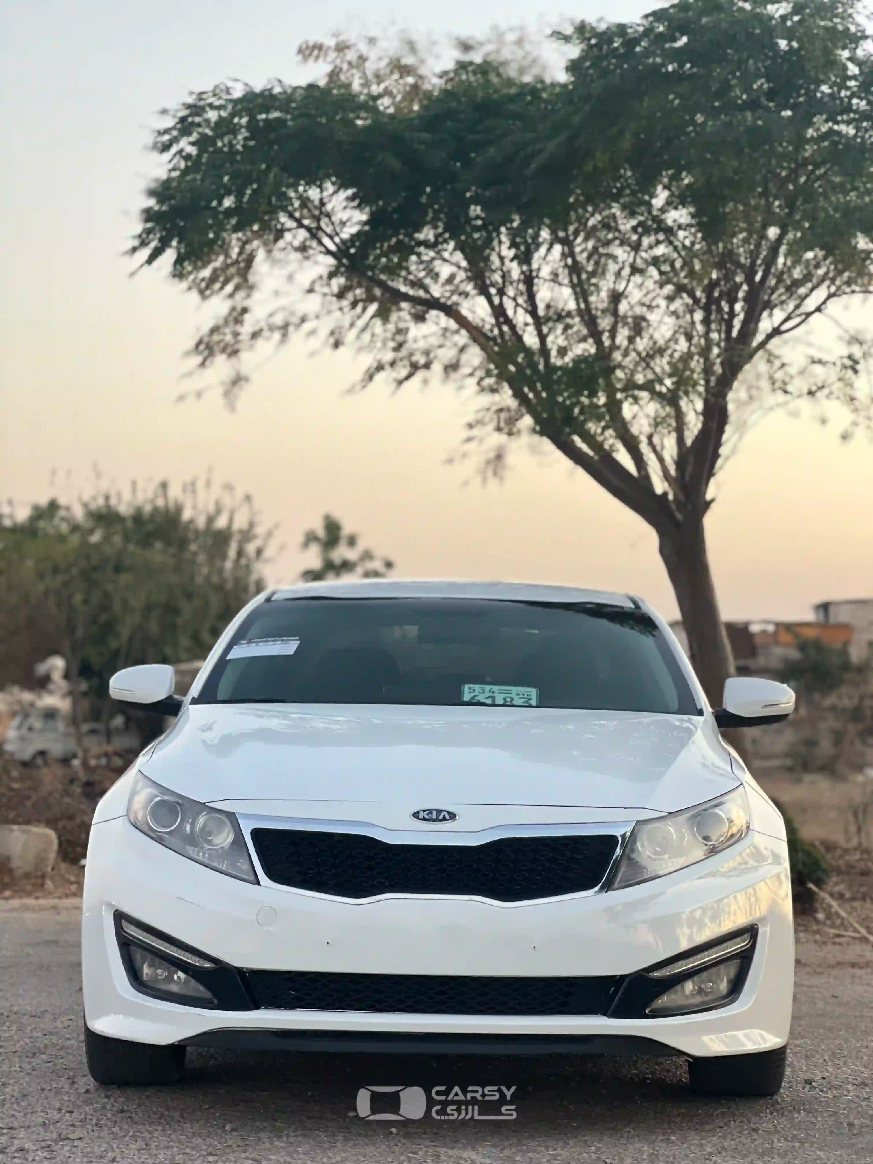2011 كيا K5 - Image 2
