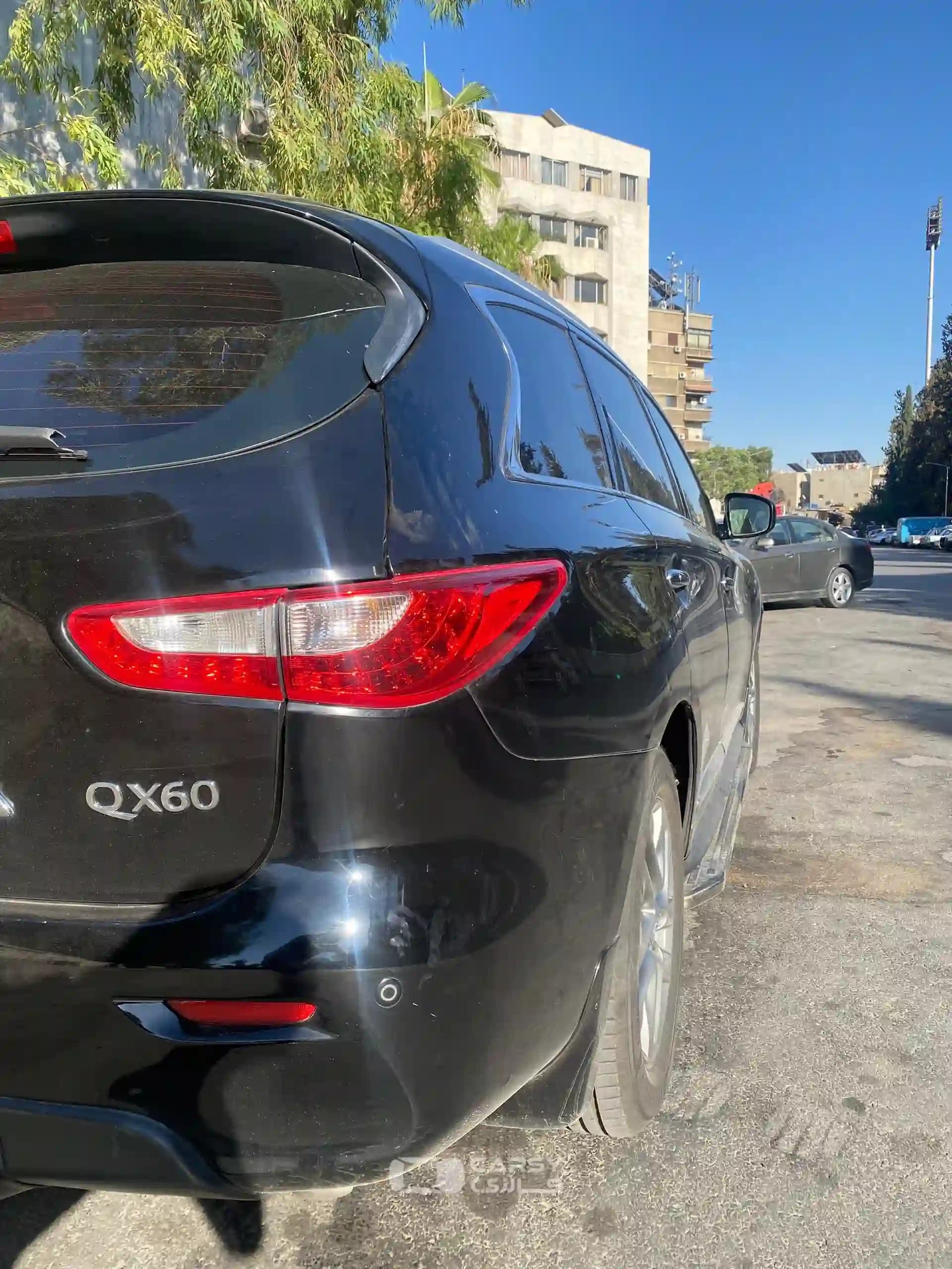 2015 إنفنتي QX60 - Image 17