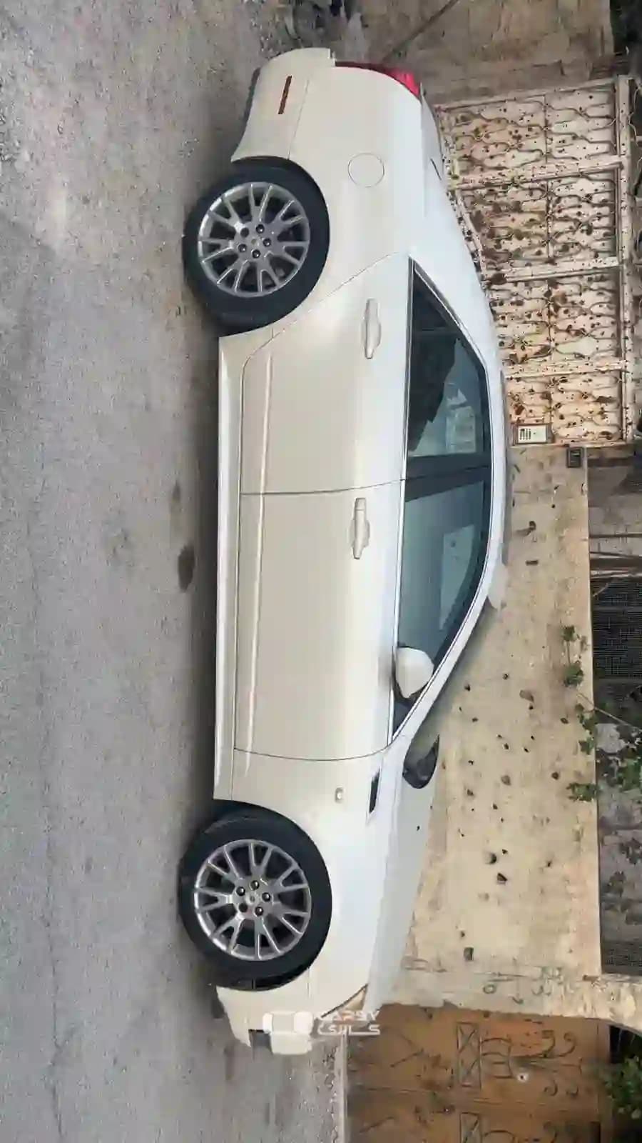 2012 كاديلك CT5 - Image 1