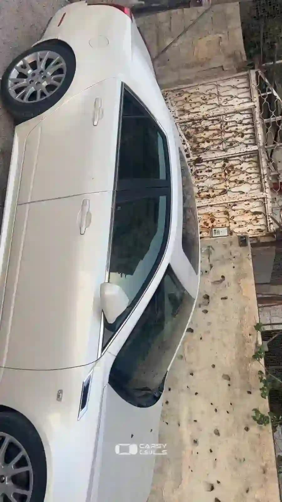 2012 كاديلك CT5 - Image 7