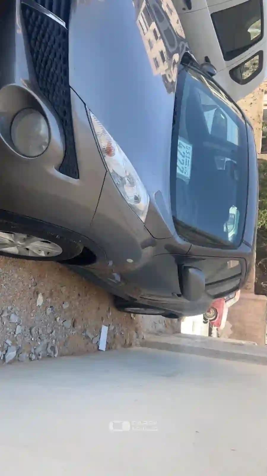 2013 نيسان جوك - Image 4