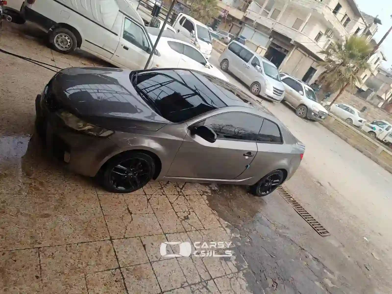 2012 كيا فورتي - Image 3