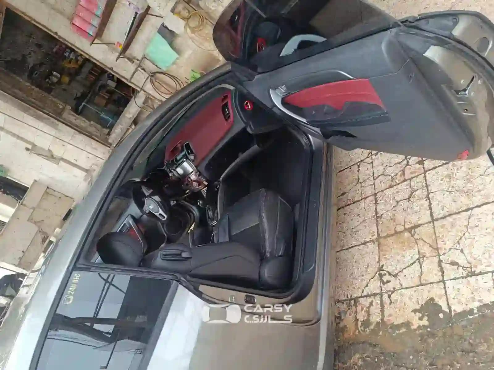 2012 كيا فورتي - Image 6