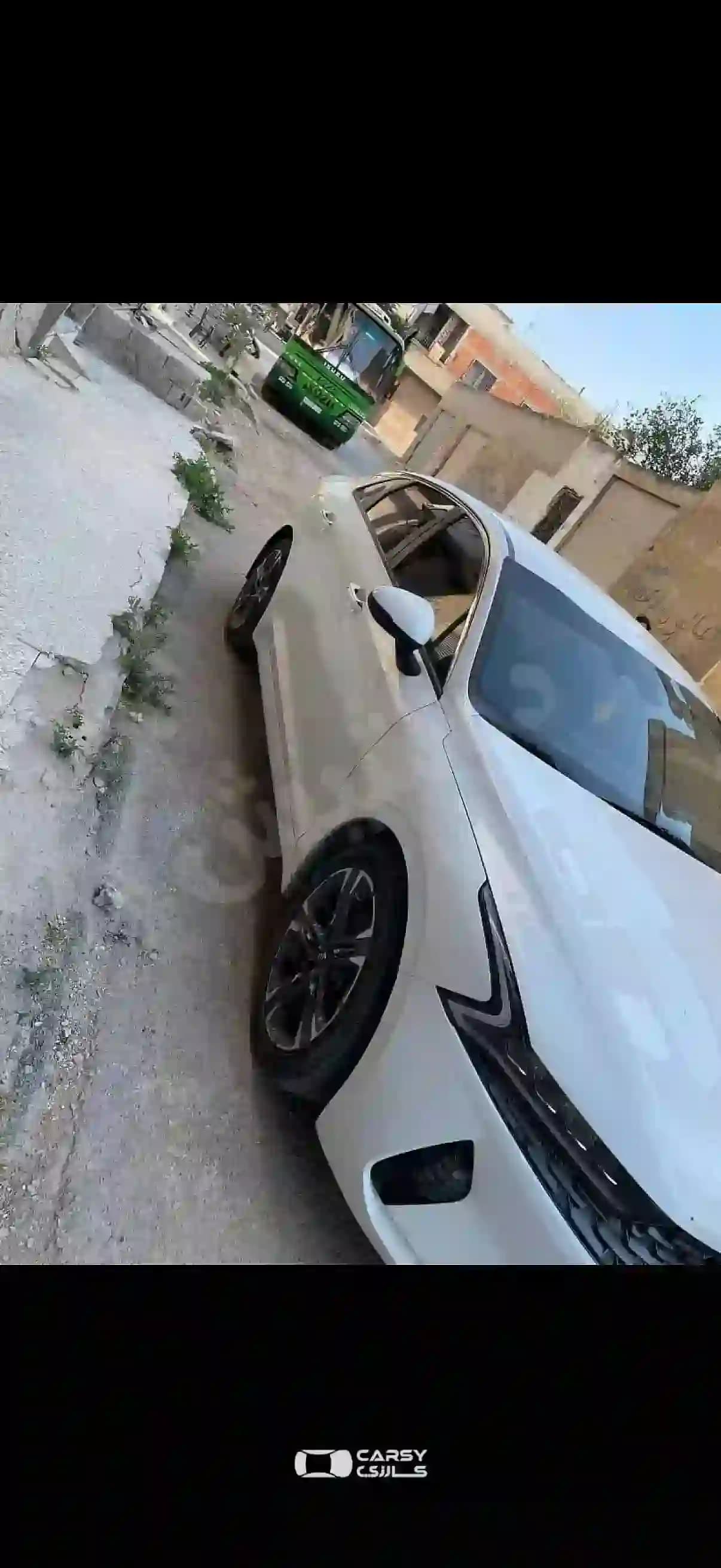 2021 كيا K5 - Image 8