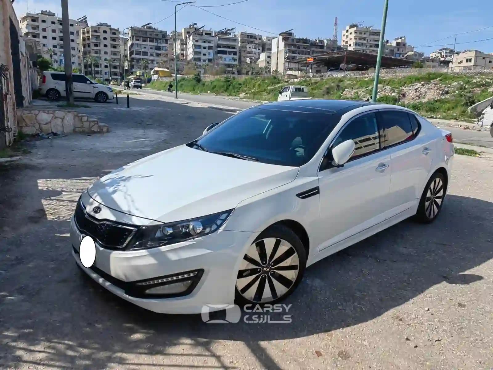 2012 كيا K5 - Image 7