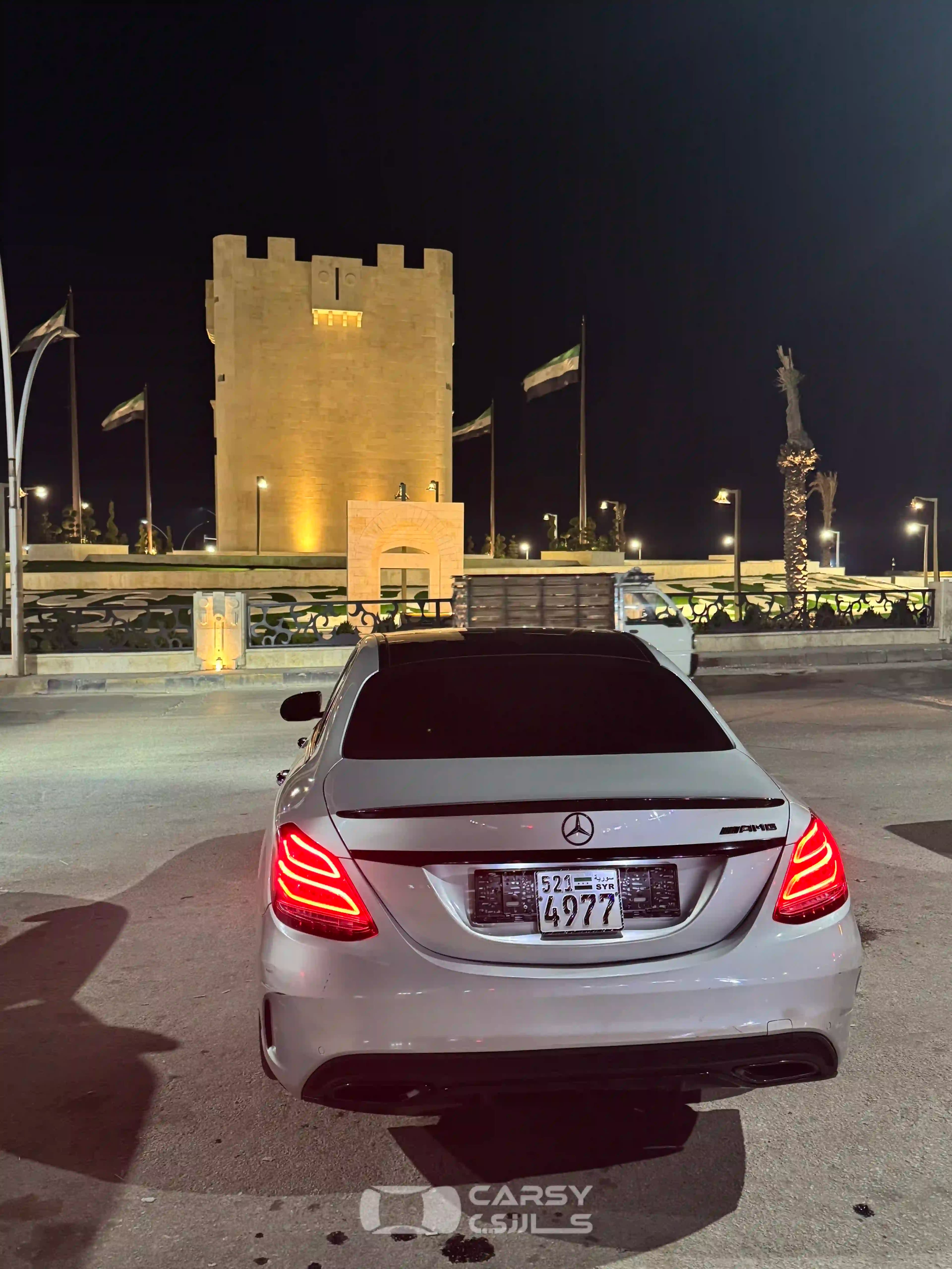 2017 مرسيدس بنز C CLASS - Image 4
