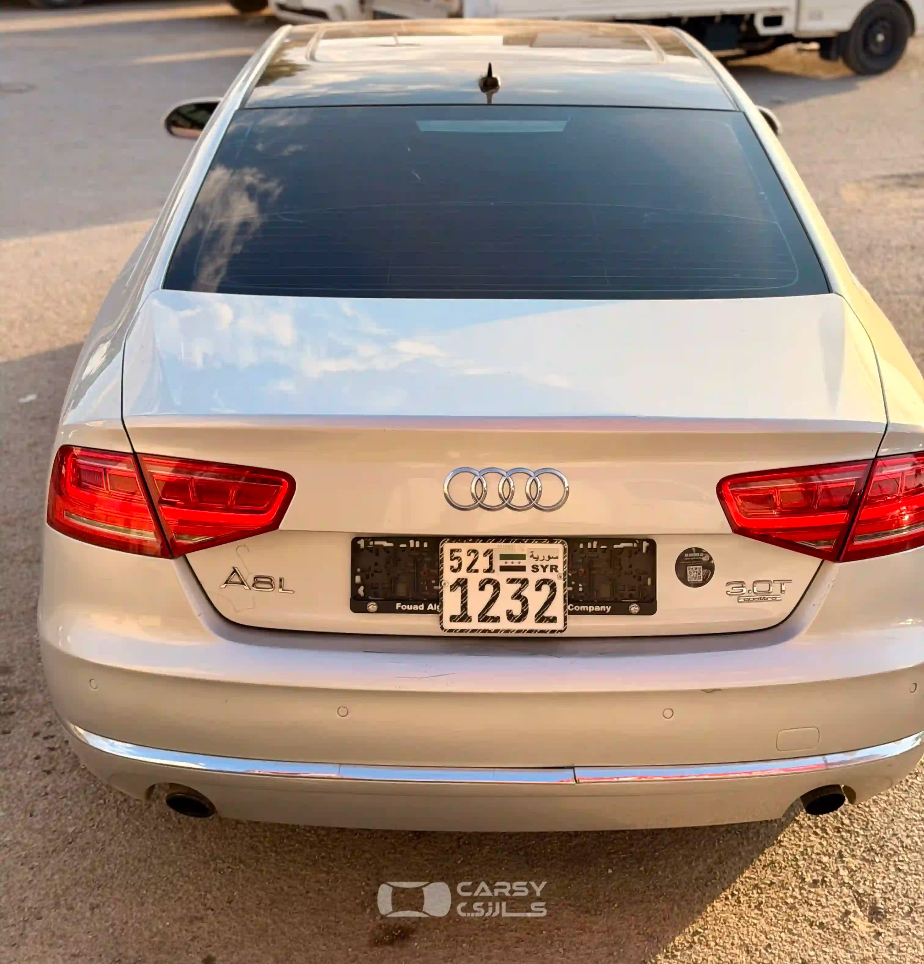 2013 أودي A8 - Image 4