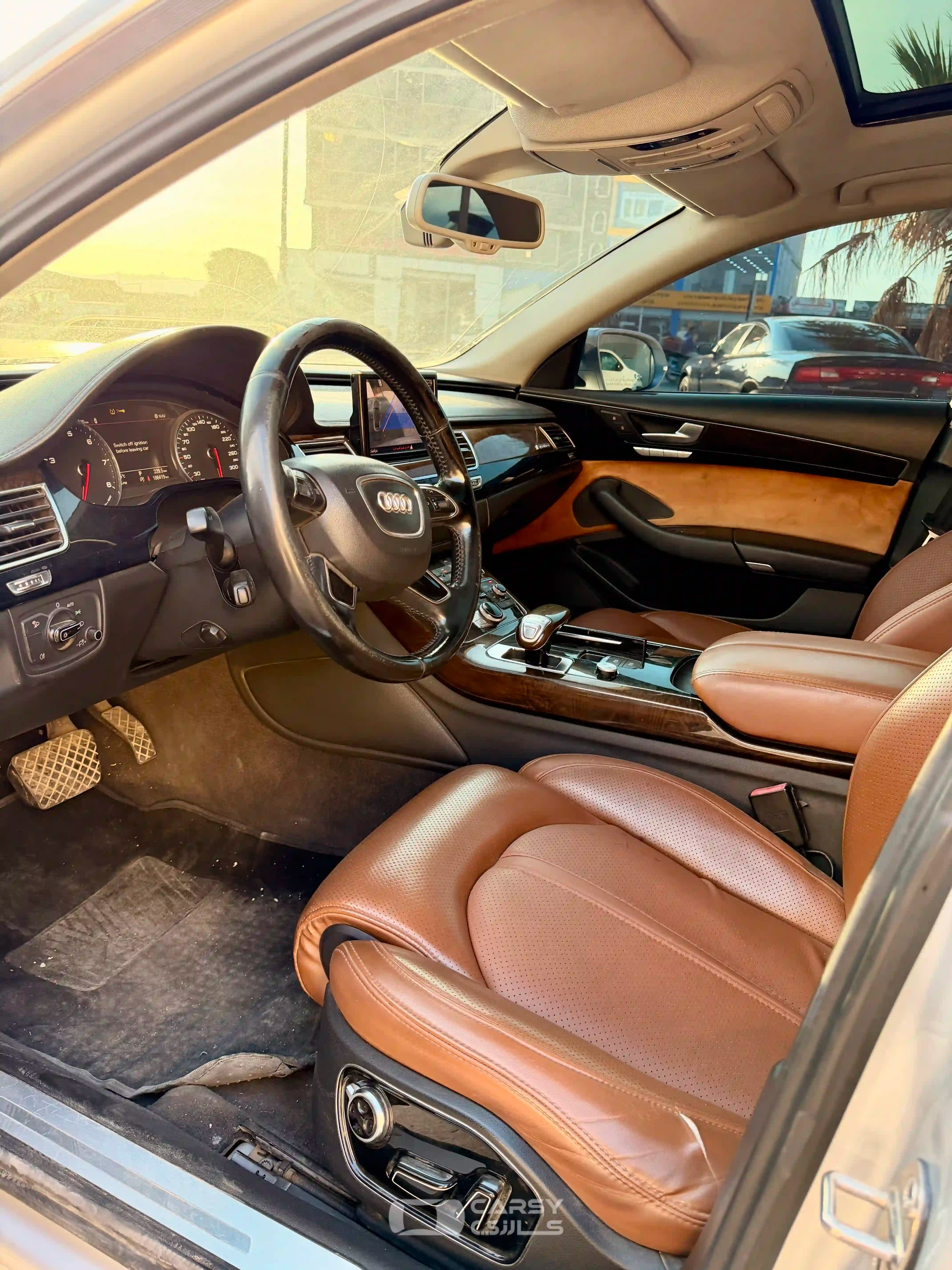2013 أودي A8 - Image 6