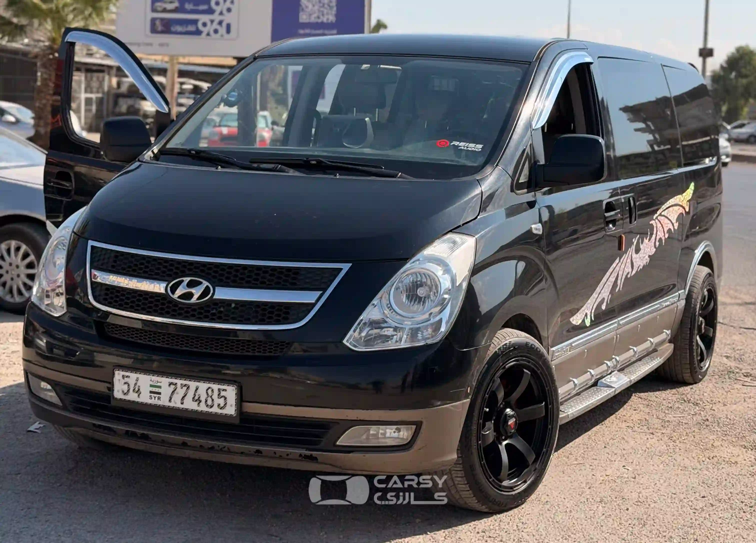 2014 هيونداي H1 - Image 1